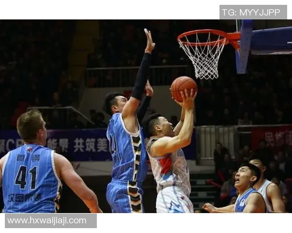 李根：从篮球场上的拼搏者到人生舞台的奋斗者的成长之路