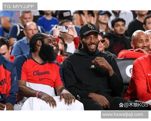 洛杉矶快船与尼克斯激战正酣谁能在NBA赛场上笑到最后 洛杉矶快船与尼克斯激战正酣谁能在NBA赛场上笑到最后