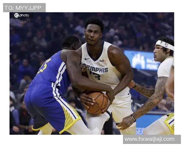 勇士主场迎战灰熊展现强大实力争夺胜利荣耀 勇士主场迎战灰熊展现强大实力争夺胜利荣耀